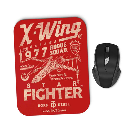 Star Fighter Garage - Mousepad