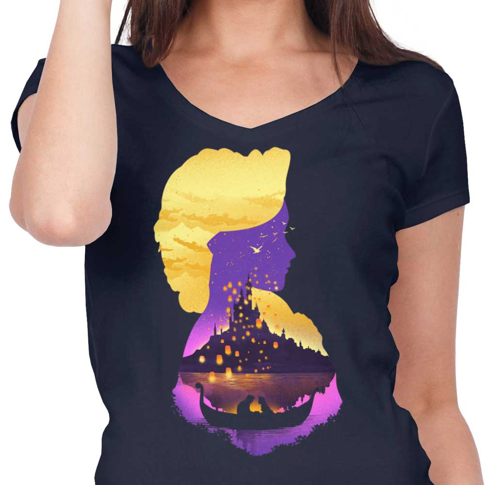 Tower Princess Silhouette - Women's V-Neck