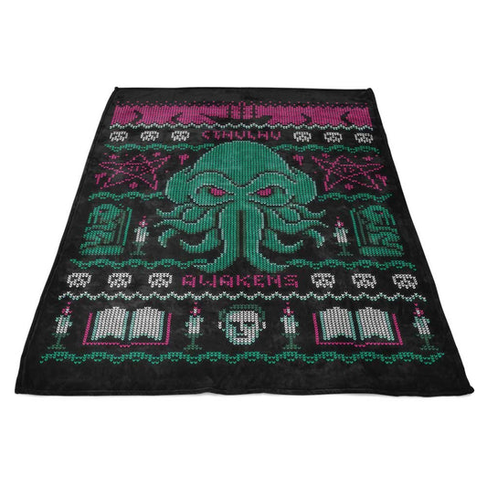 Cthulhu Awakens Sweater - Fleece Blanket