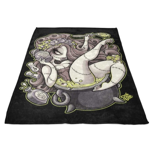 Deadly Nightshade - Fleece Blanket