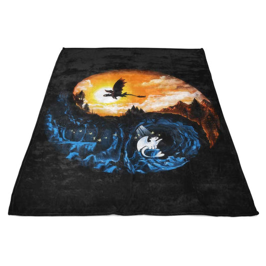 The Hidden World - Fleece Blanket