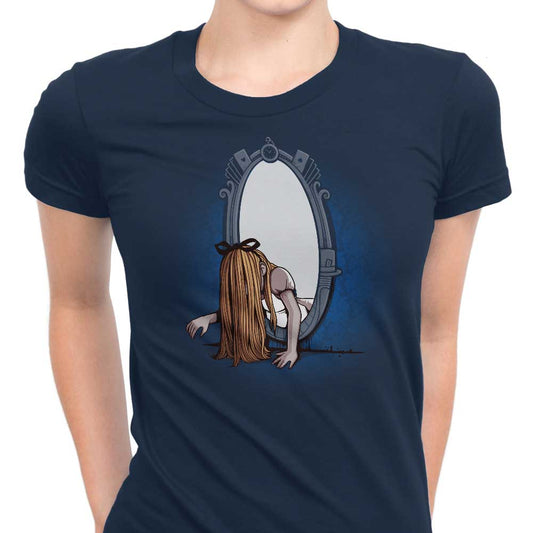 The Looking Glass - Women's Apparel